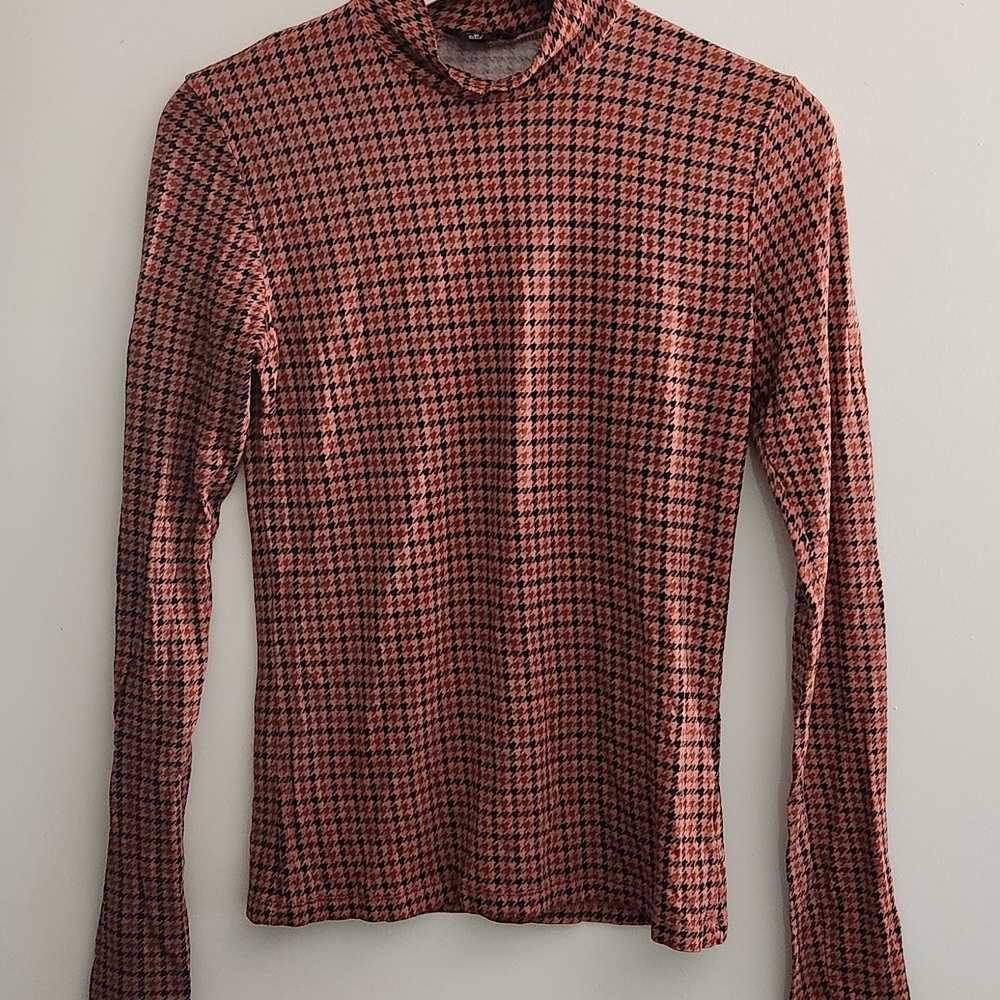 Amisu Red & Black Houndstooth Long Sleeve Top | Size M